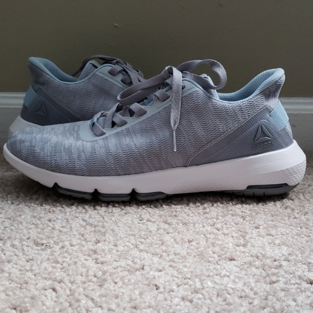 *SOLD* Reebok DMX shoes
